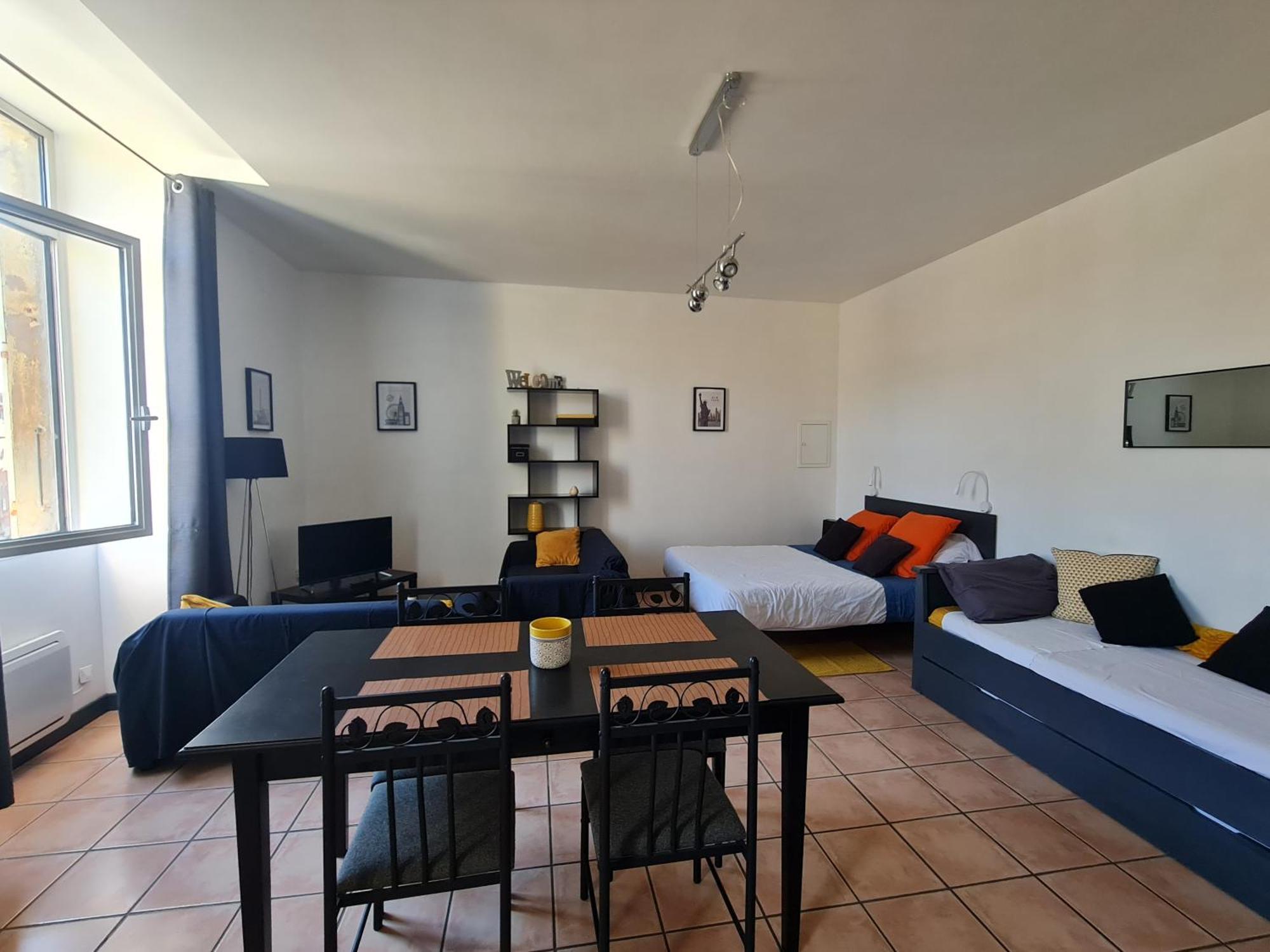 Le Prieure - Studios Jusqu'A 4 Personnes Villeneuve-lès-Béziers Buitenkant foto